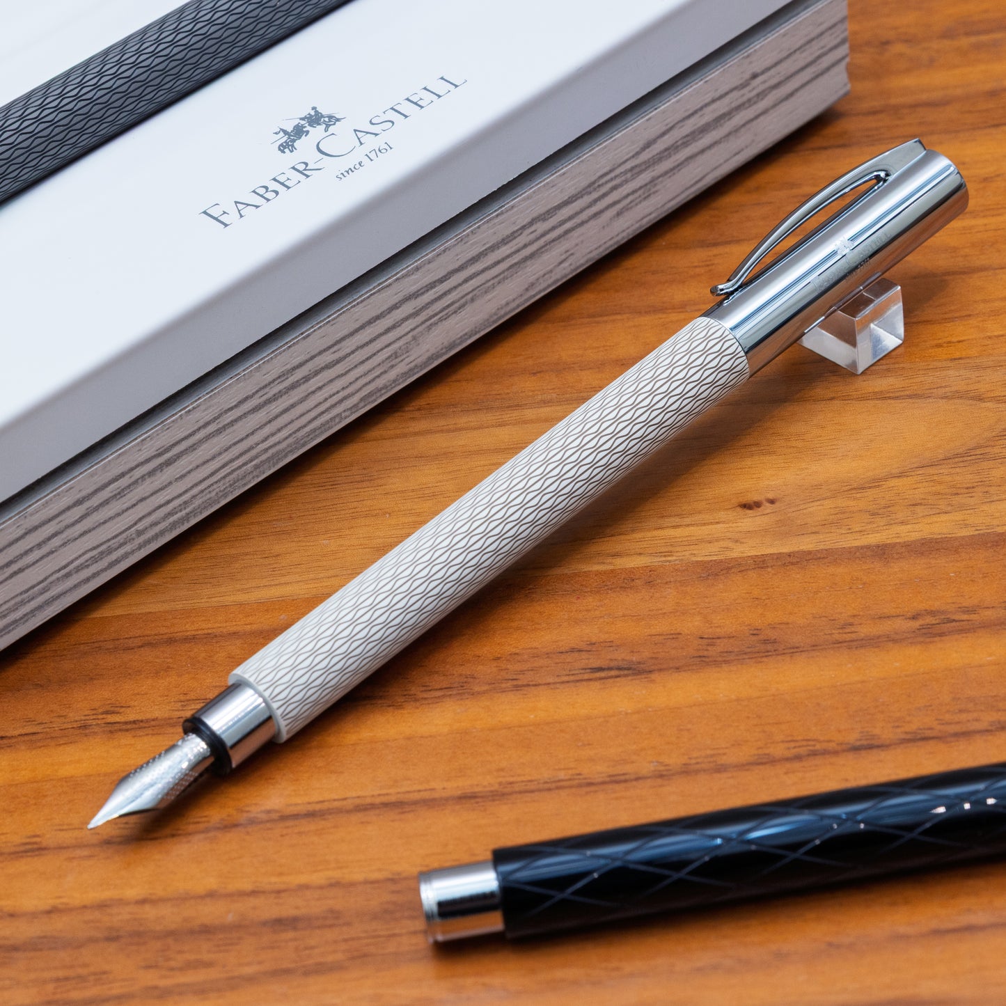 オプアート ホワイトサンド アンビション FABER-CASTELL