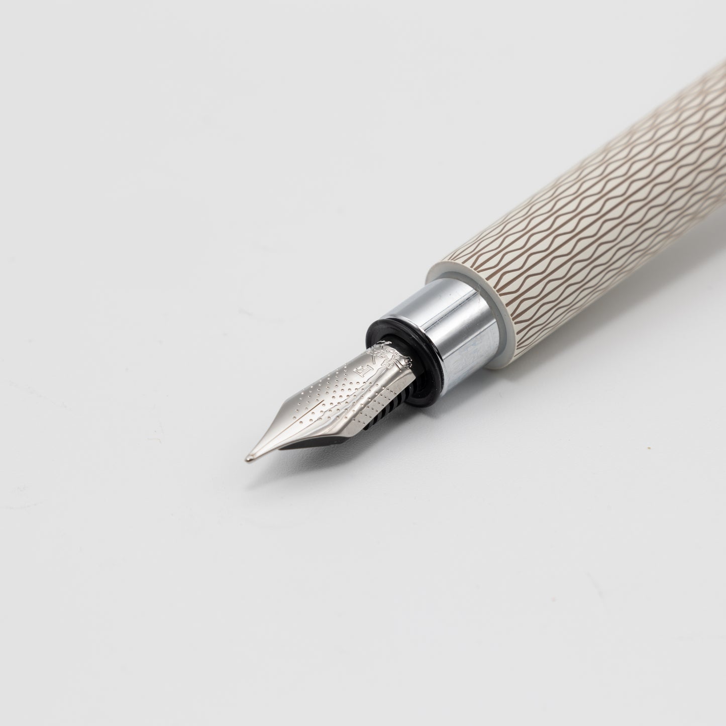 オプアート ホワイトサンド アンビション FABER-CASTELL