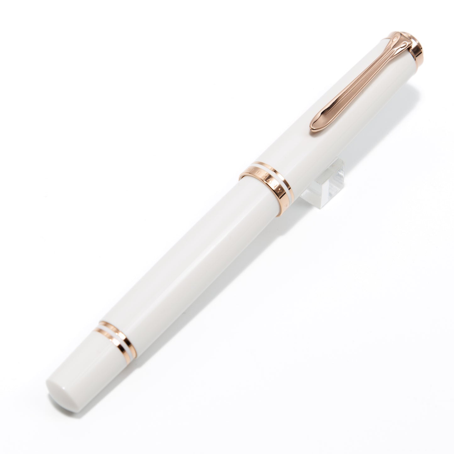 Pelikan M600リミテッド 2025 スーベレーン ホワイト&ローズ