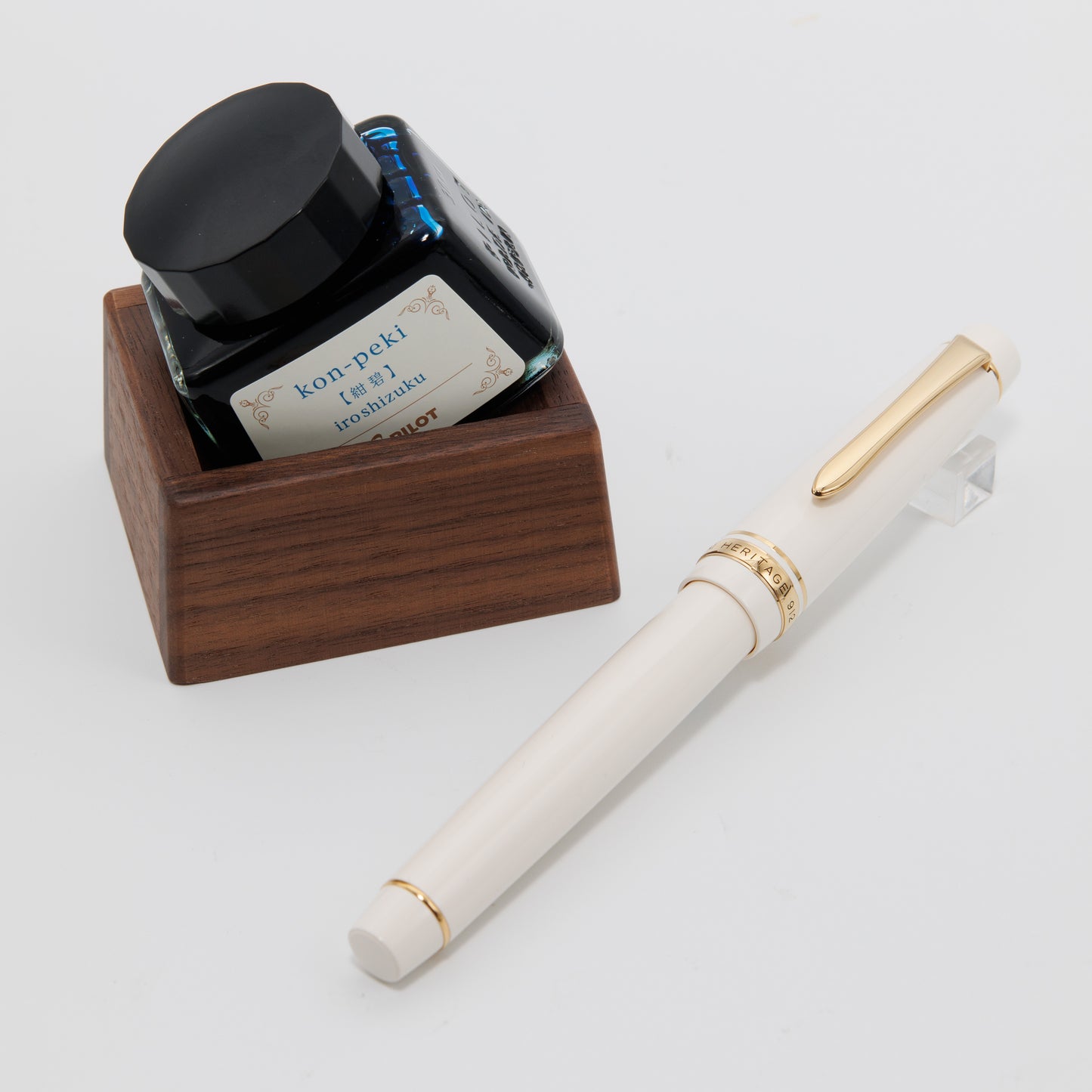 PILOT 2025 Limited Edition カスタムヘリテイジ912