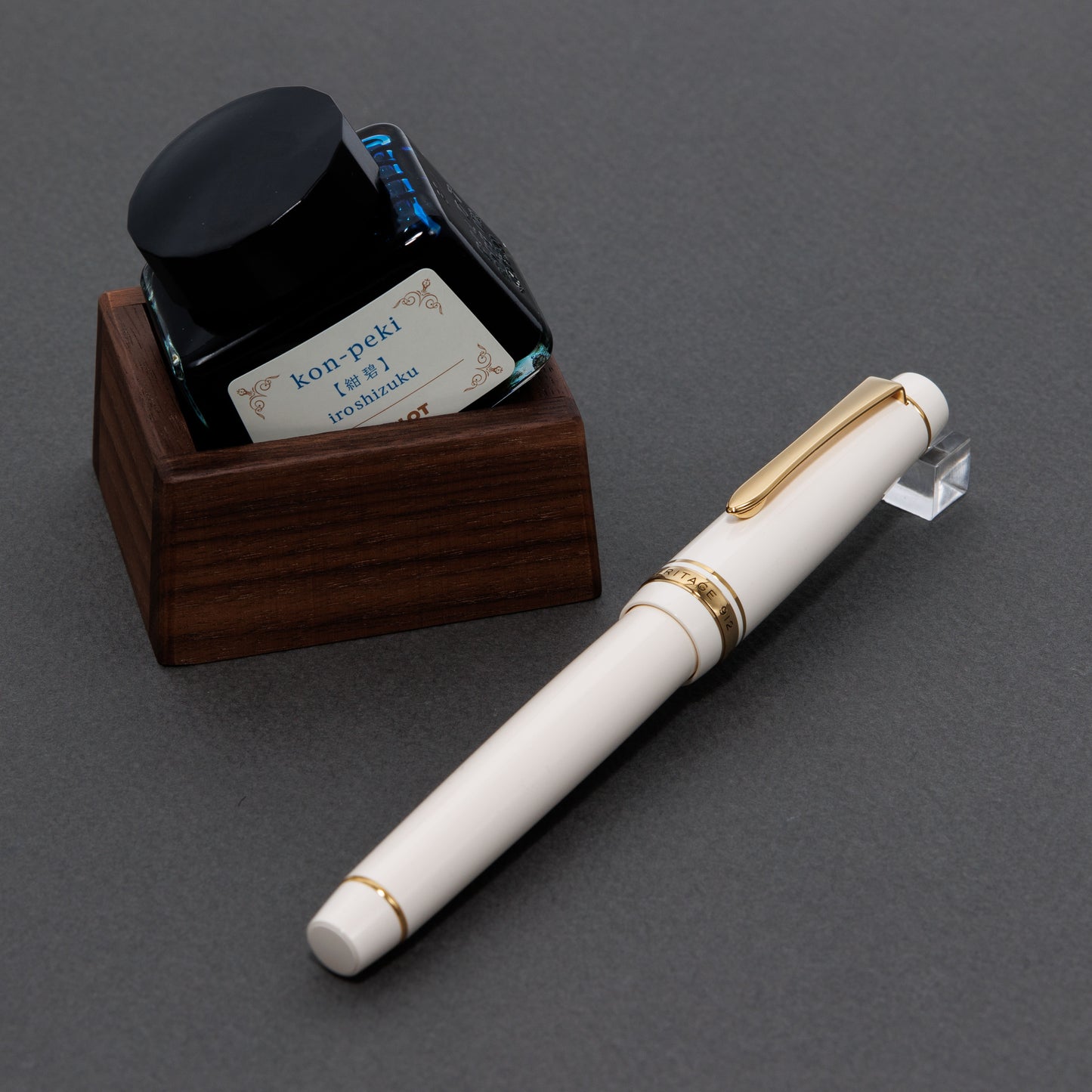 PILOT 2025 Limited Edition カスタムヘリテイジ912