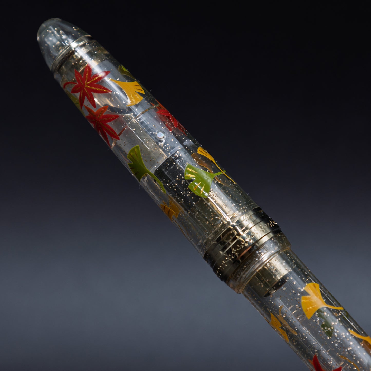 Petals Falling on Koi, Kinka Kotonoha Wajima Makie Fountain Pen