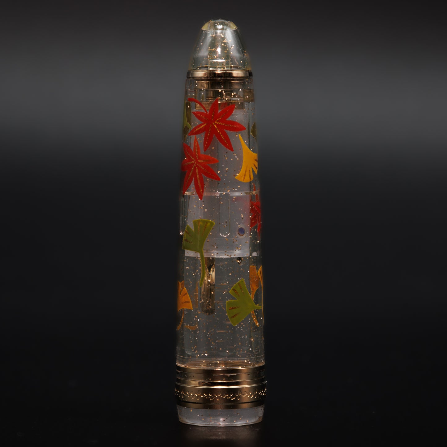Petals Falling on Koi, Kinka Kotonoha Wajima Makie Fountain Pen