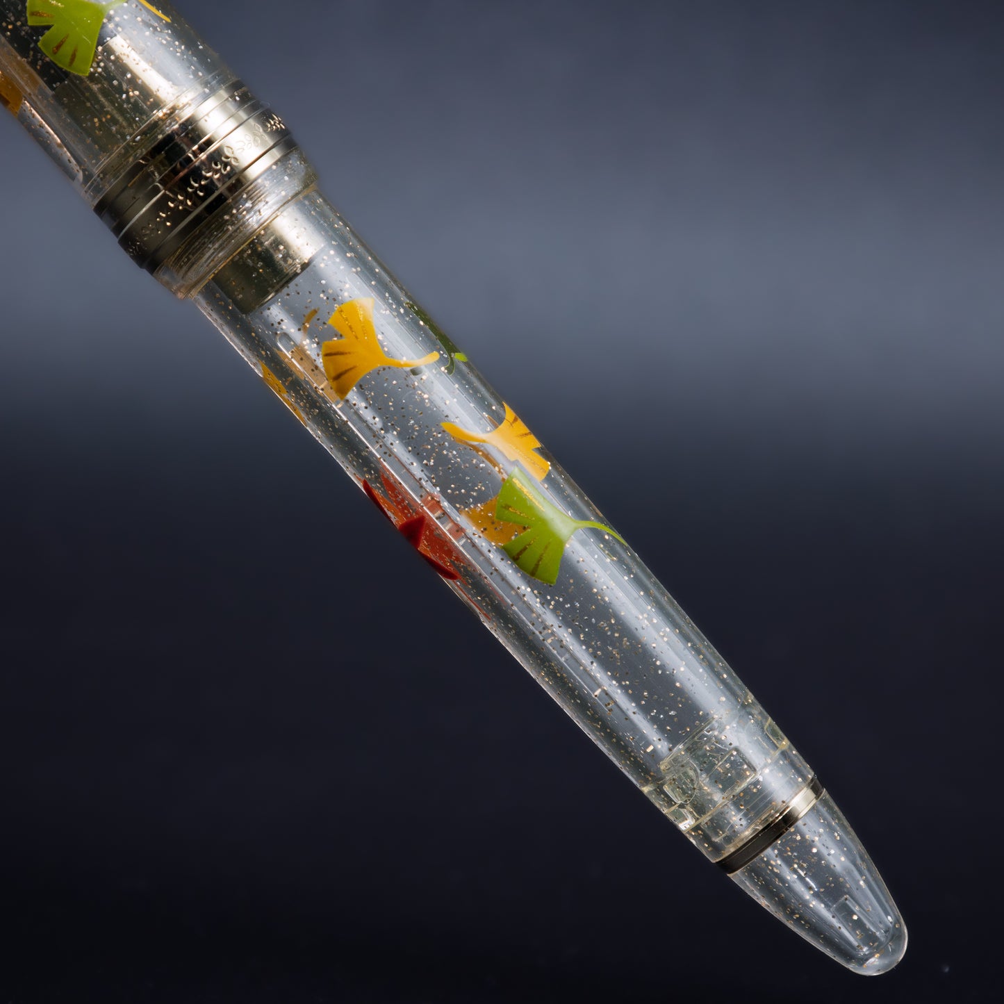 Petals Falling on Koi, Kinka Kotonoha Wajima Makie Fountain Pen