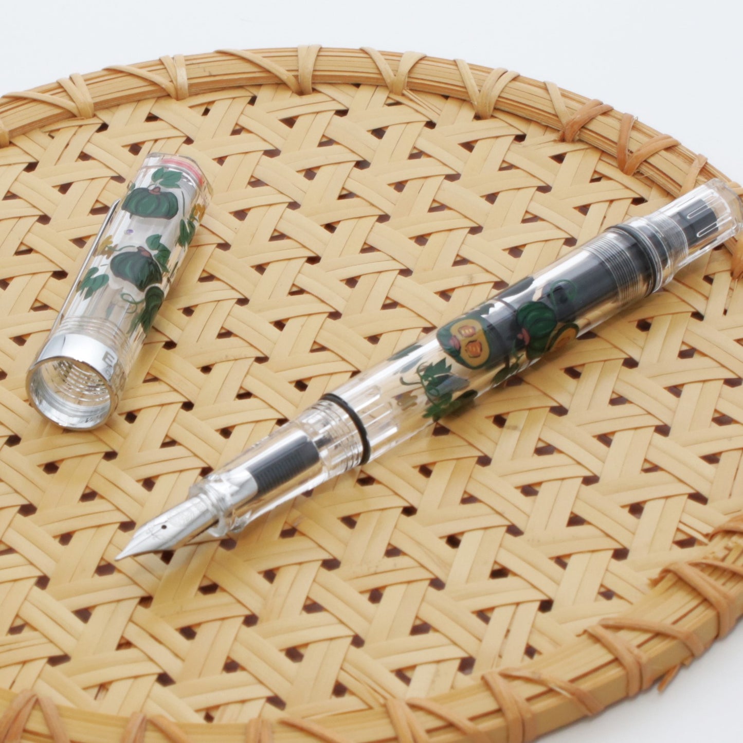 TWSBI 輪島蒔絵万年筆『 和かぼちゃづくし』