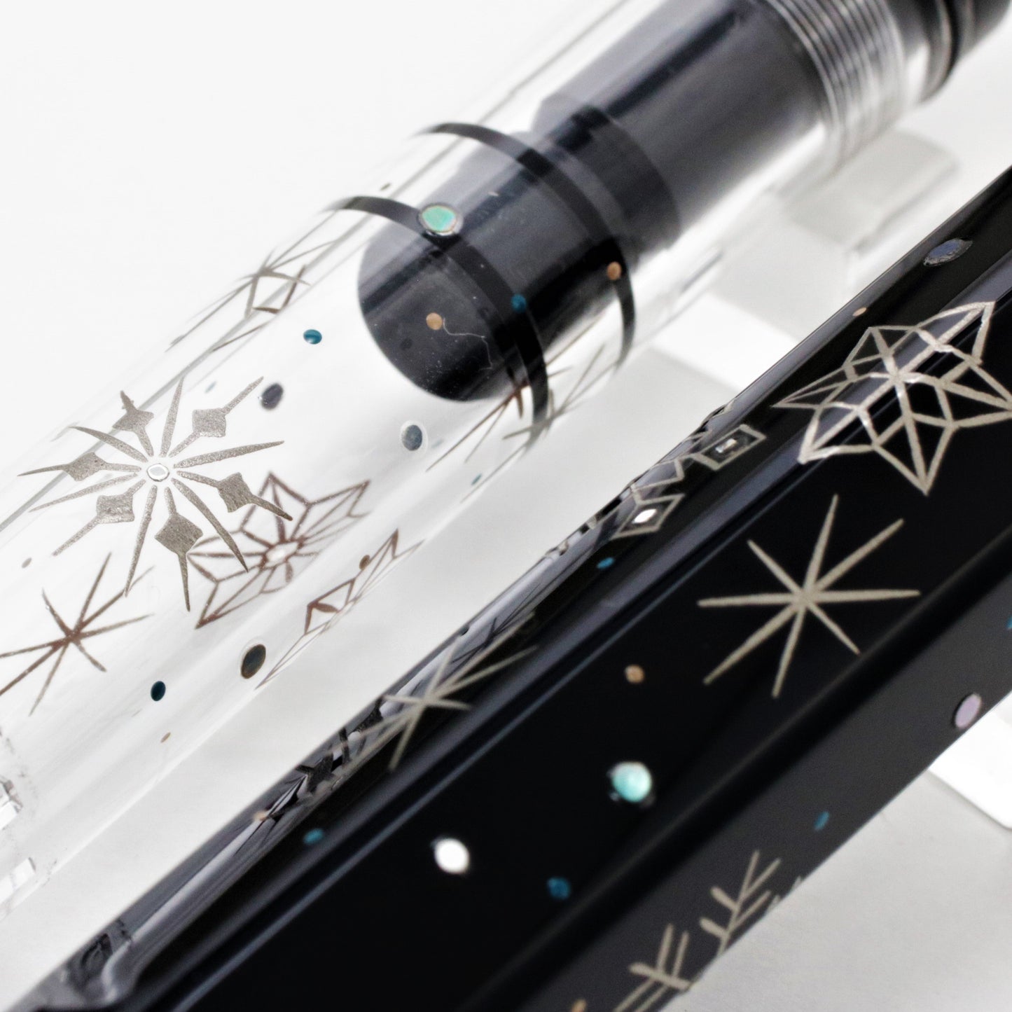 TWSBI 輪島蒔絵万年筆『 雪の結晶』(ブラック)