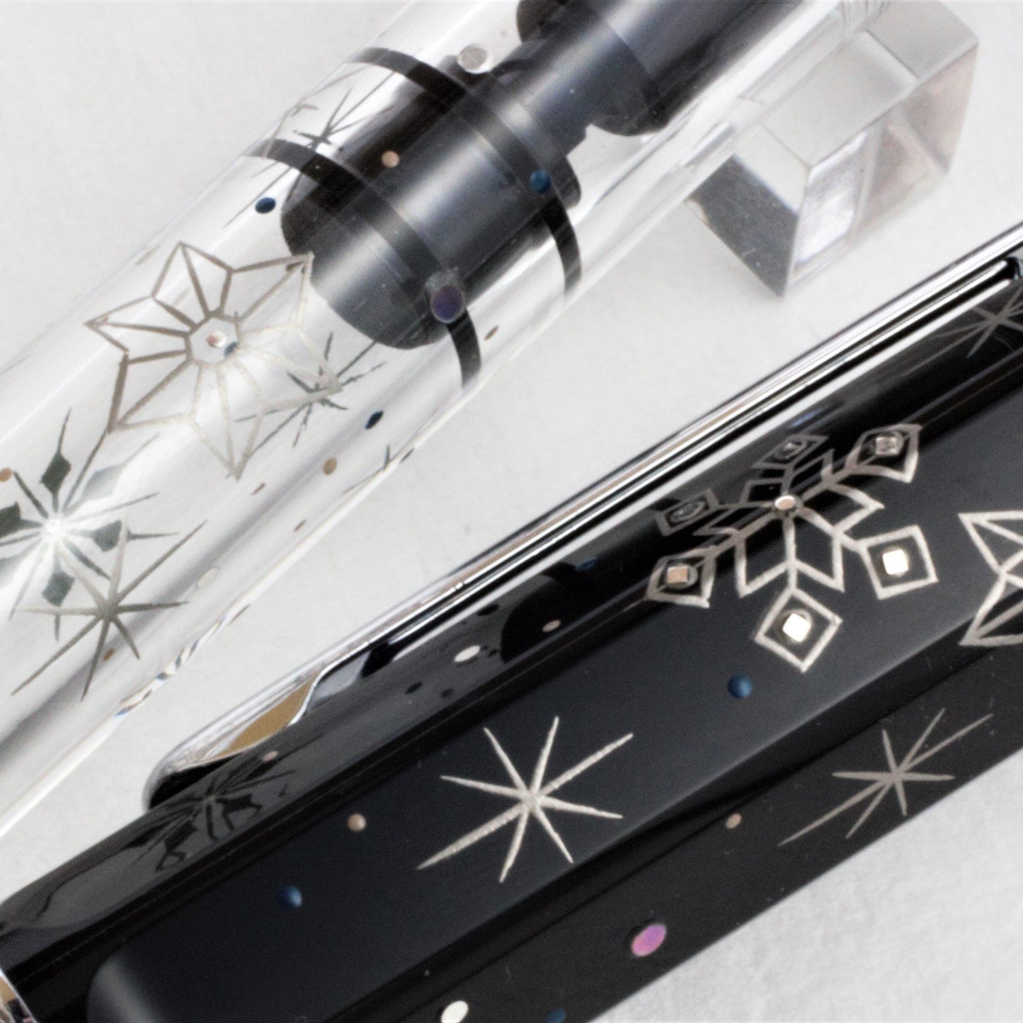 TWSBI 輪島蒔絵万年筆『 雪の結晶』(ブラック)