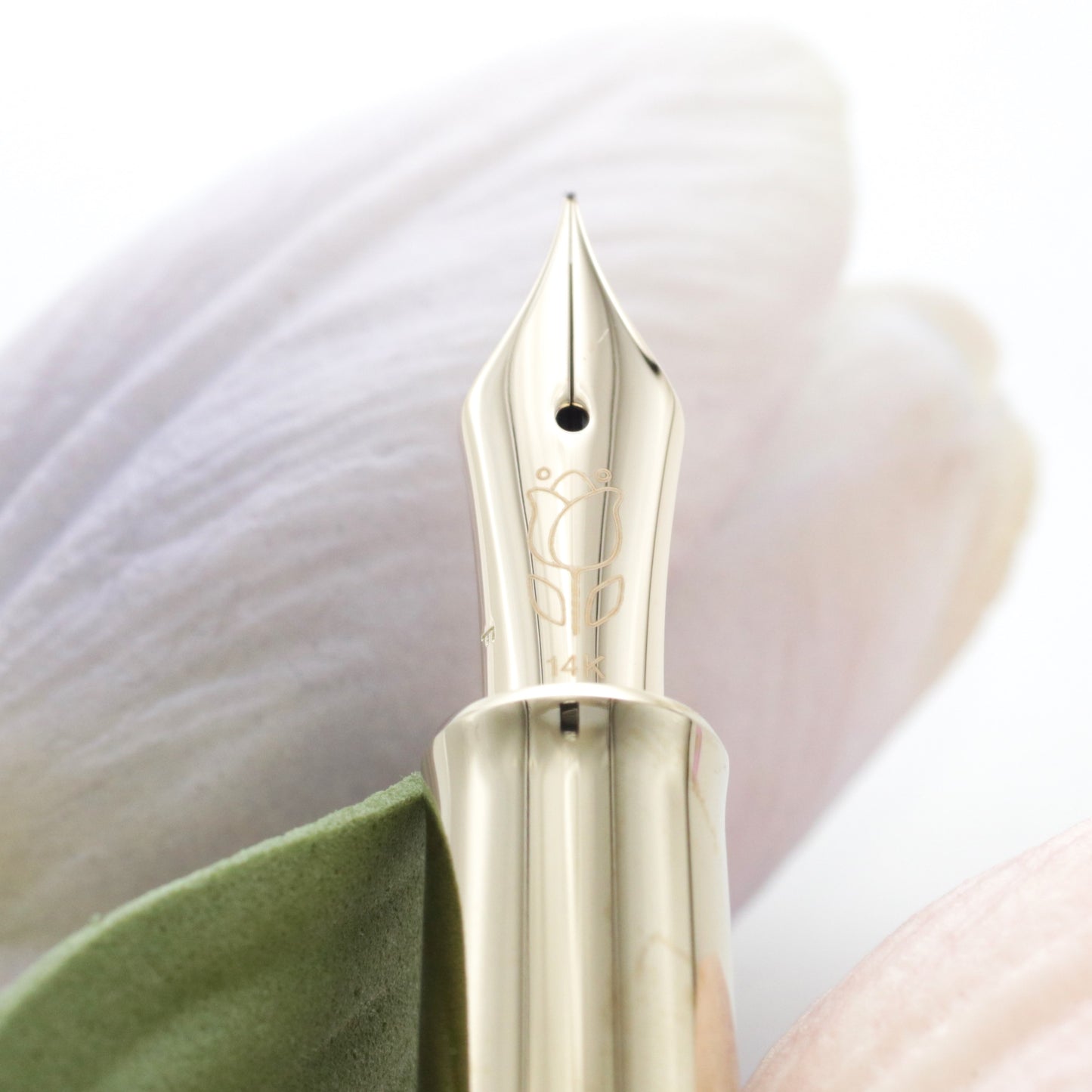 Thumbelina, Pro Gear Slim Mini (brass section)