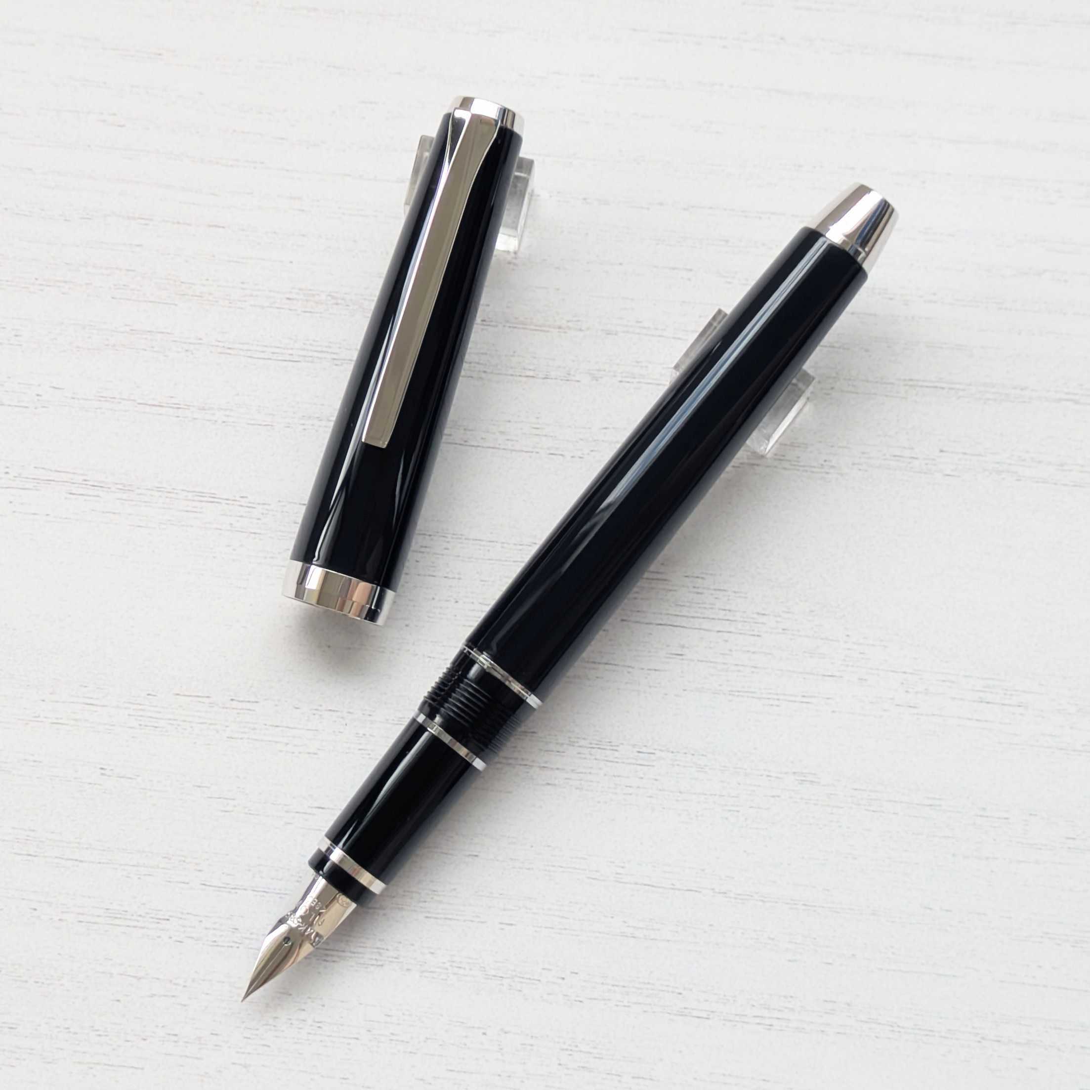 PILOT ELABO Black – BUNGUBOX