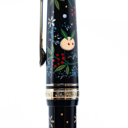 Snow Rabbits and Nandina Berries Wajima Makie Fountain Pen, Projit Lite