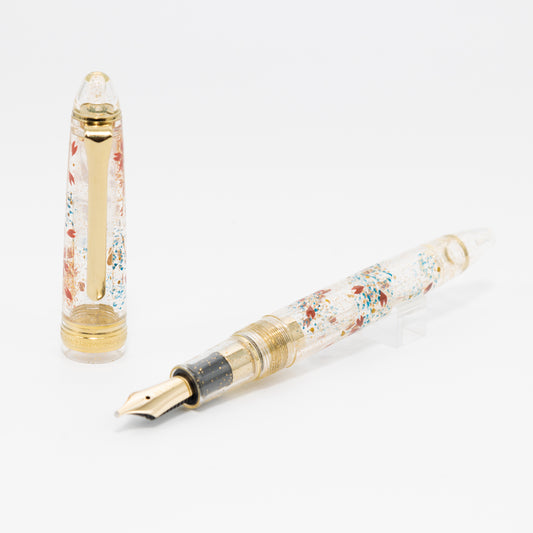 Petals Falling on Koi, Kinka Kotonoha Wajima Makie Fountain Pen