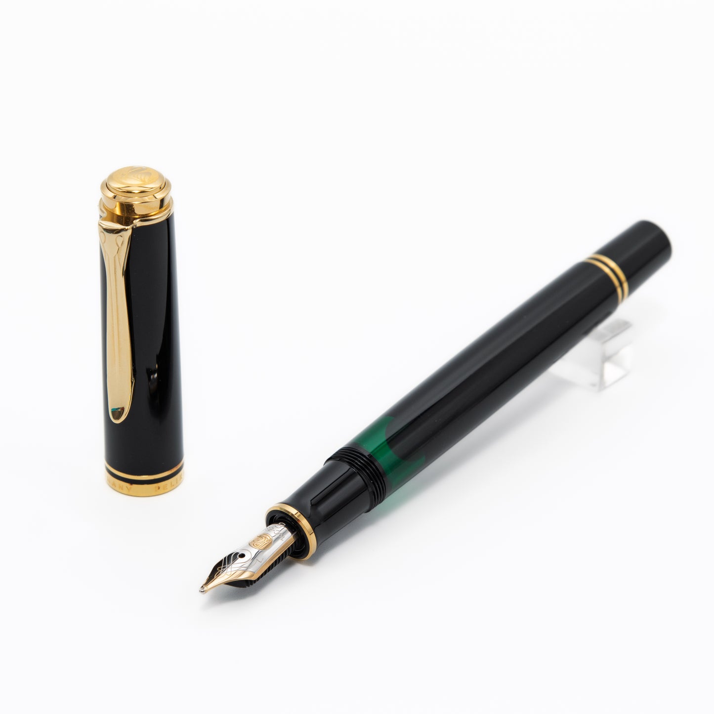 [Pelikan] M400 Green-Stripe Fountain Pen (B)