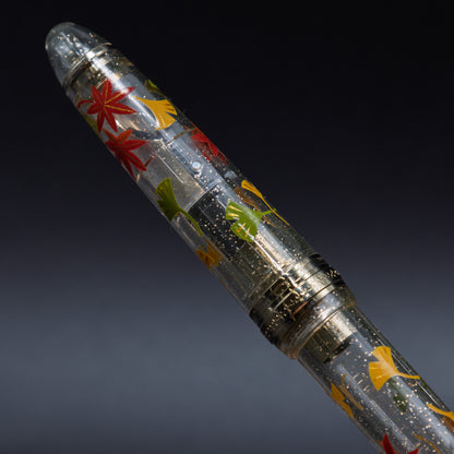 Petals Falling on Koi, Kinka Kotonoha Wajima Makie Fountain Pen