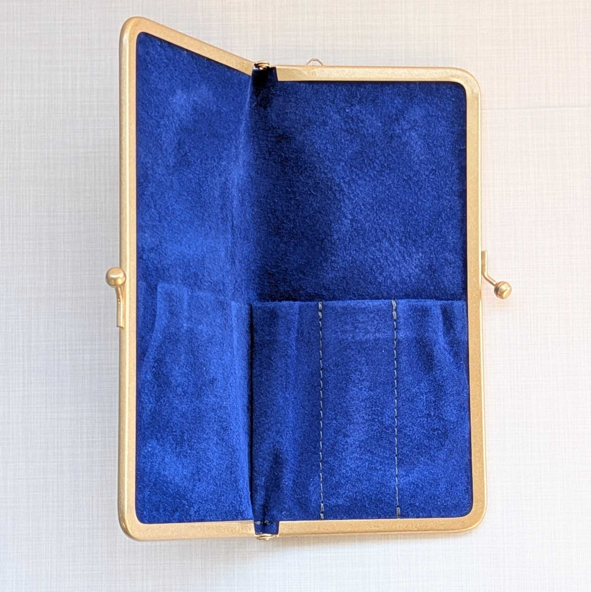 Penguin Kaban-sha Pen Case for 3 Regular-Size Pens, Penguin Mark