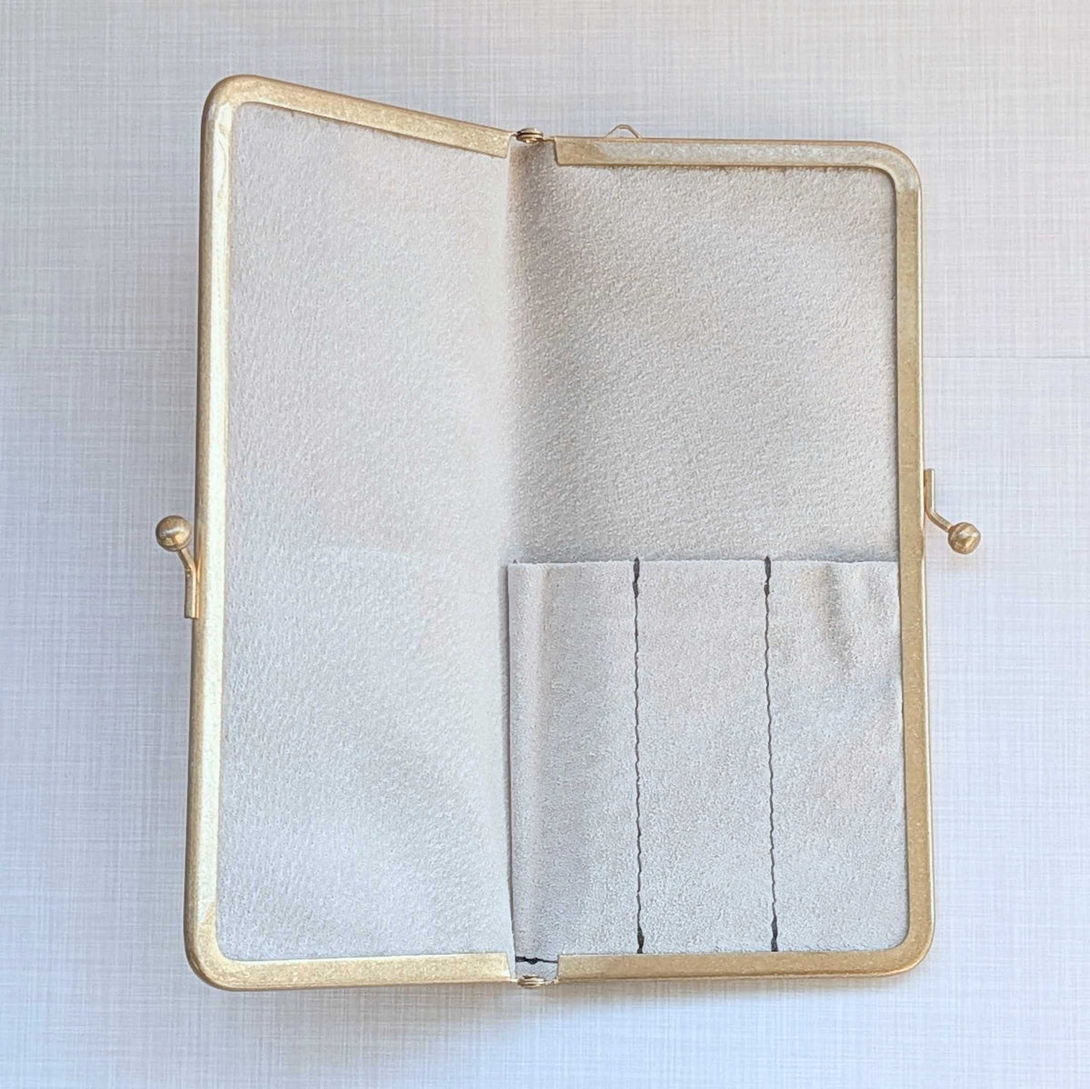 Penguin Kaban-sha Pen Case for 3 Regular-Size Pens, Penguin Mark