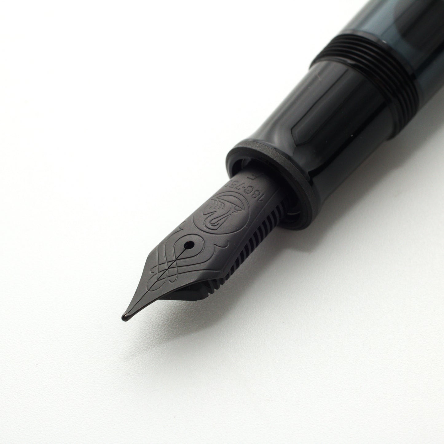 Pelikan スーベレーン M809 ブラックマット