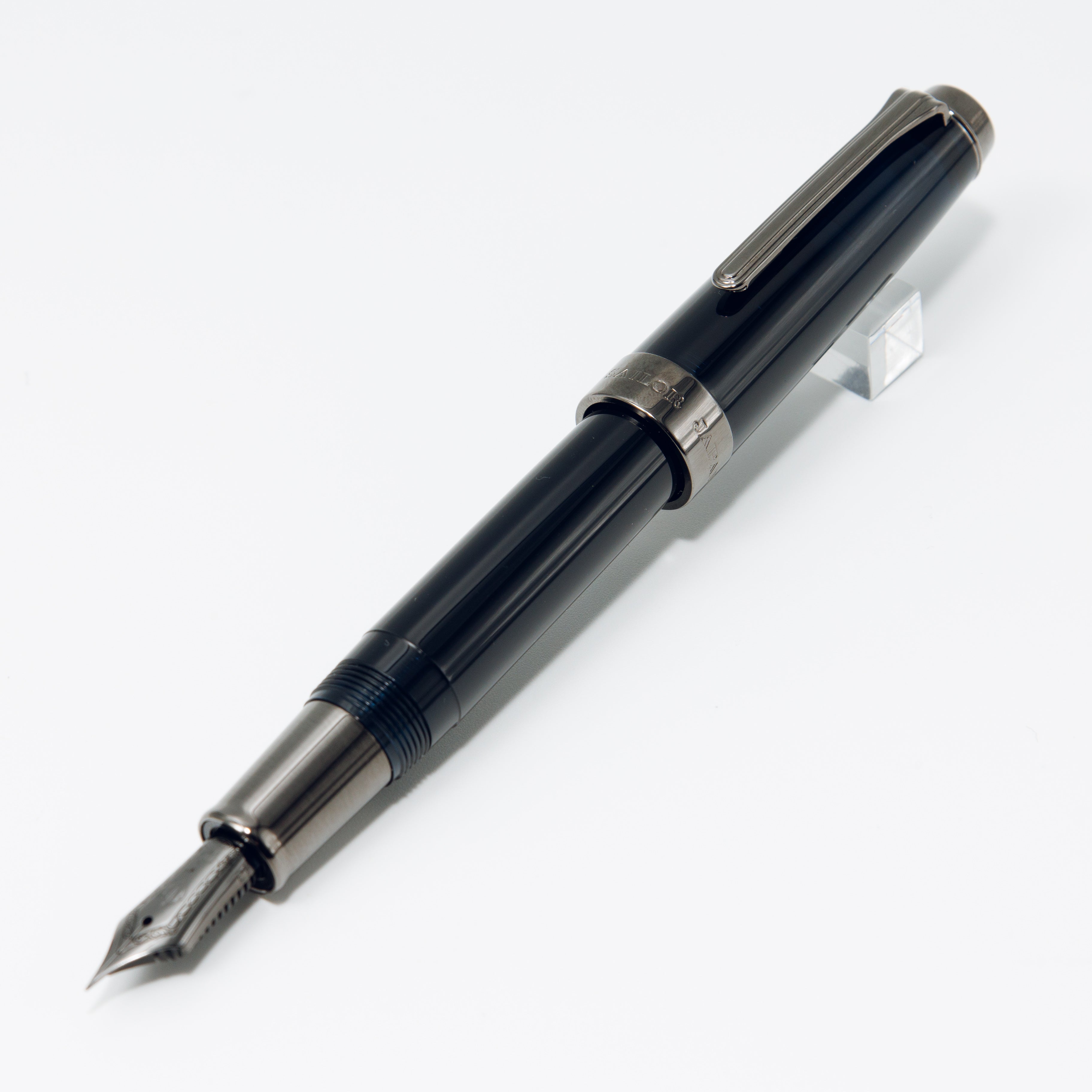 SAILOR Professional Gear Anchor with Black Trim – BUNGUBOX
