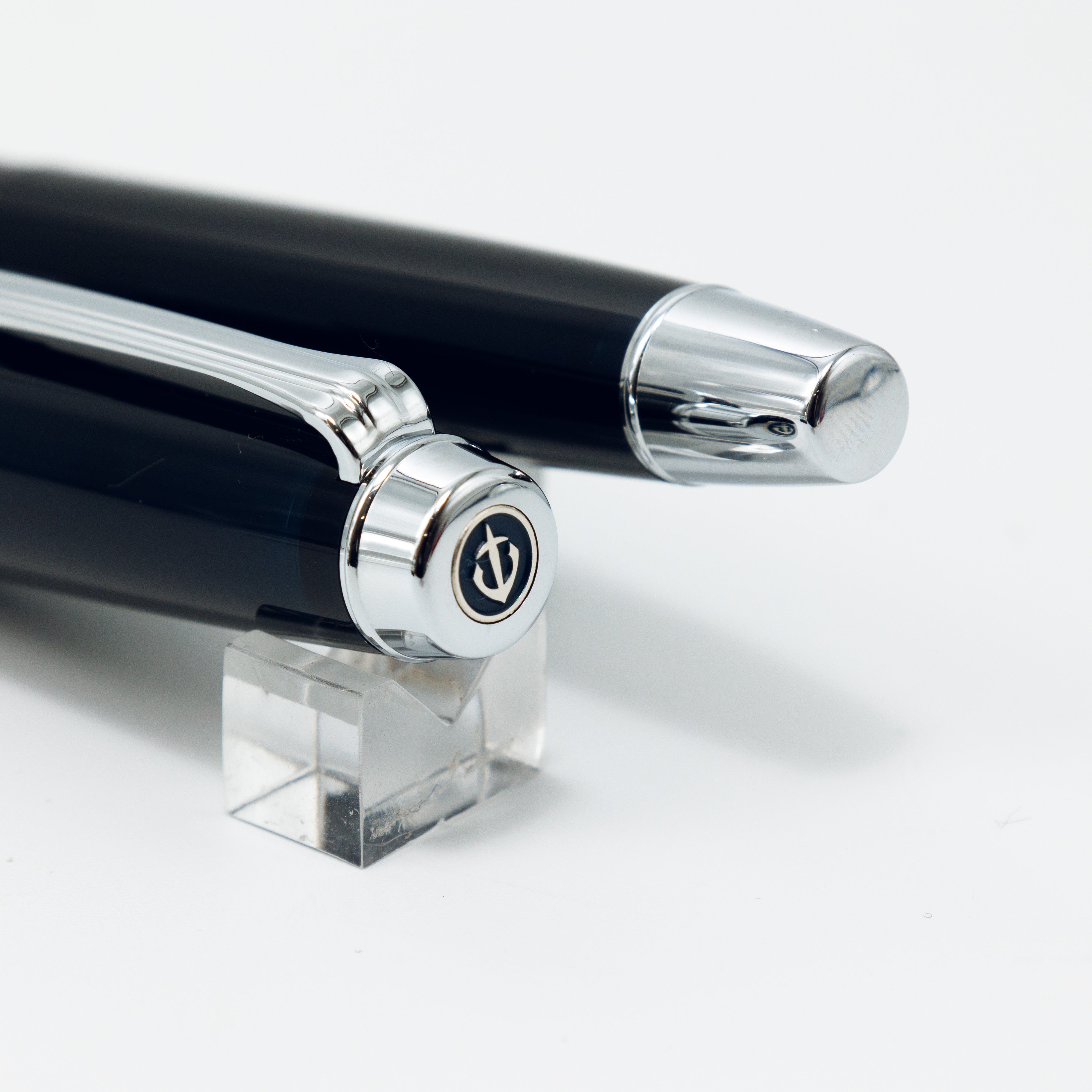 SAILOR Professional Gear Anchor with Silver Trim – BUNGUBOX