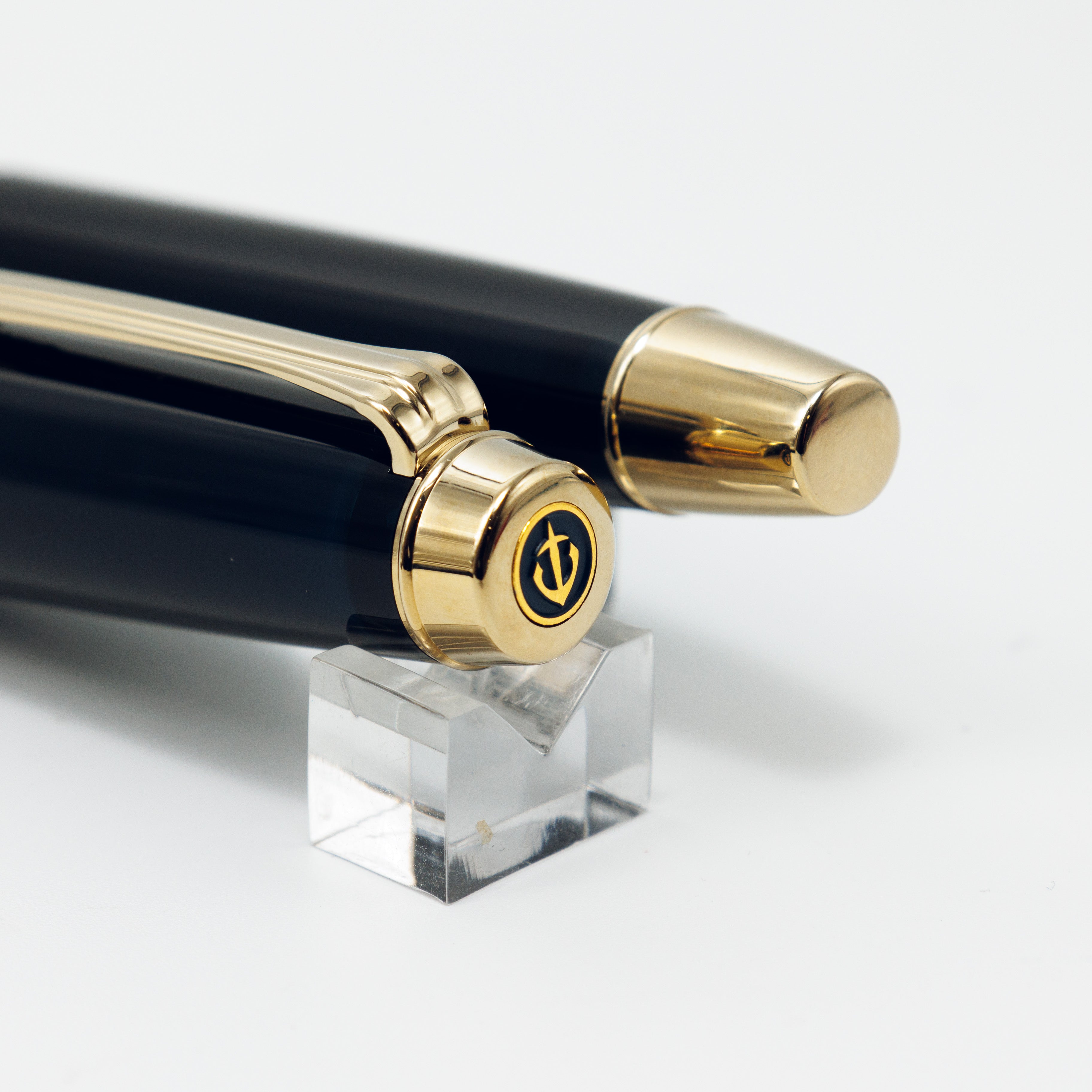 アンカー 他 船 用具 ミニチュア 額装 セーラーズノット 現状品 SAILOR Professional Gear Anchor with Gold Trim – BUNGUBOX