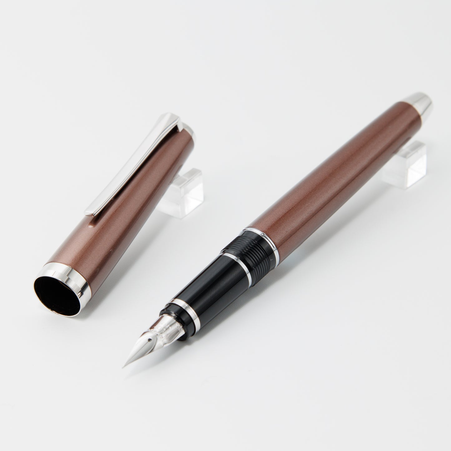 PILOT エラボー ブラウン