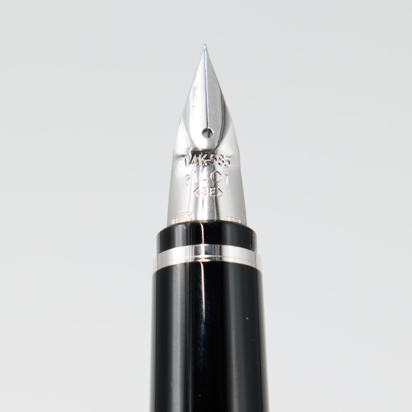 PILOT エラボー ブラウン