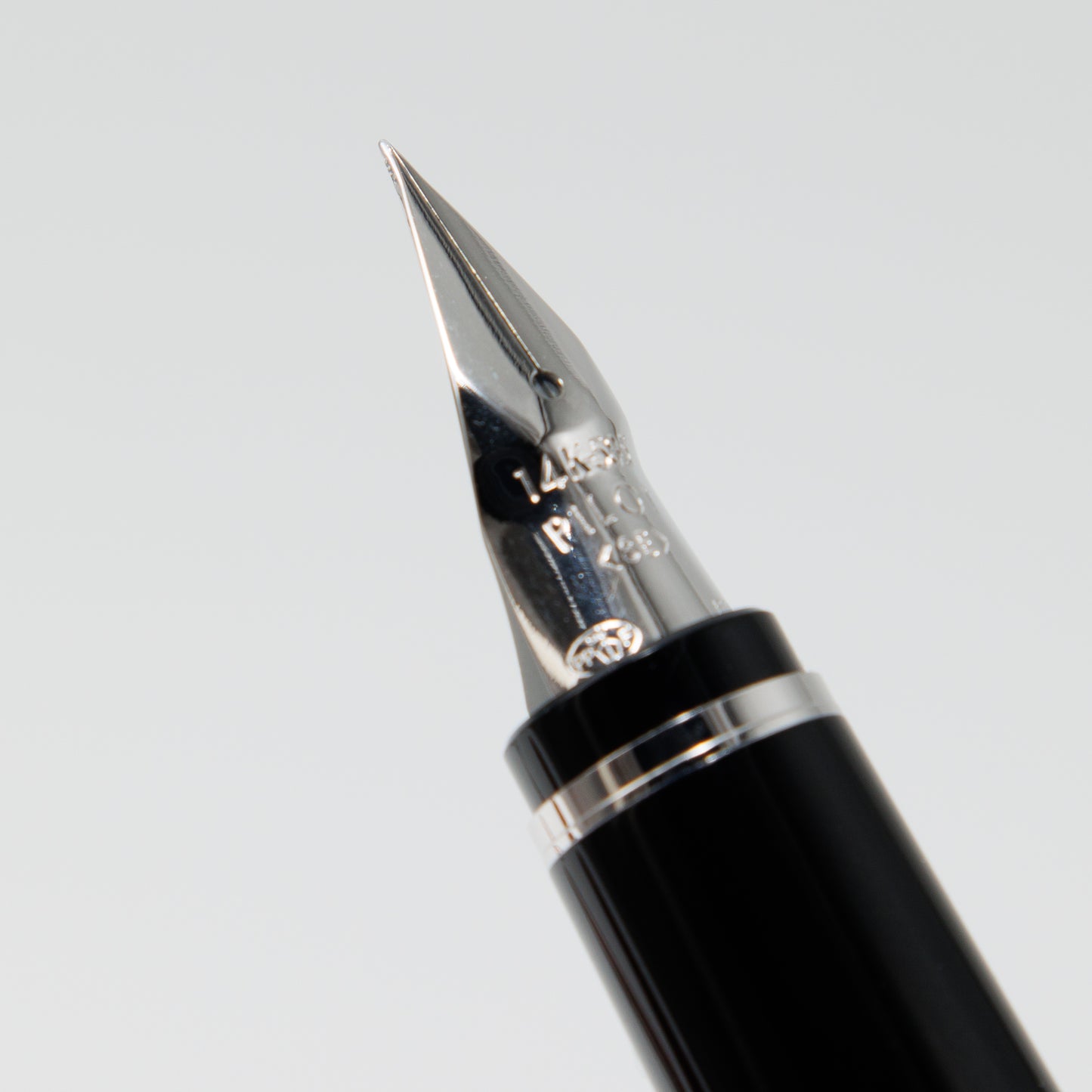 PILOT エラボー ブラウン