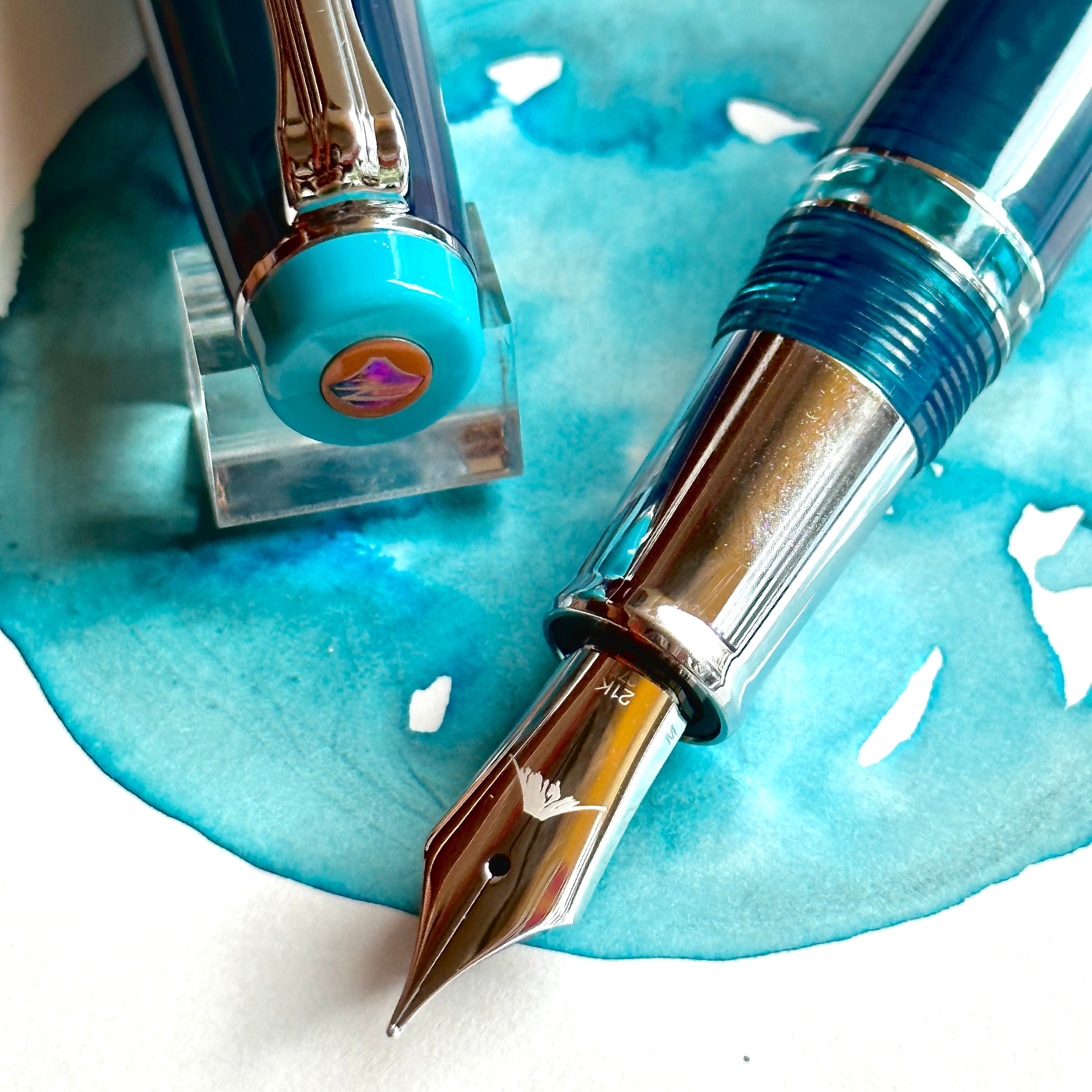 BUNGUBOX Original Fountain Pen: FUJIYAMA BLUE REALO