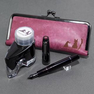 The Witch's Purse 口金ペンケース ショート２本挿 BUNGUBOX × 編吟革盤舎