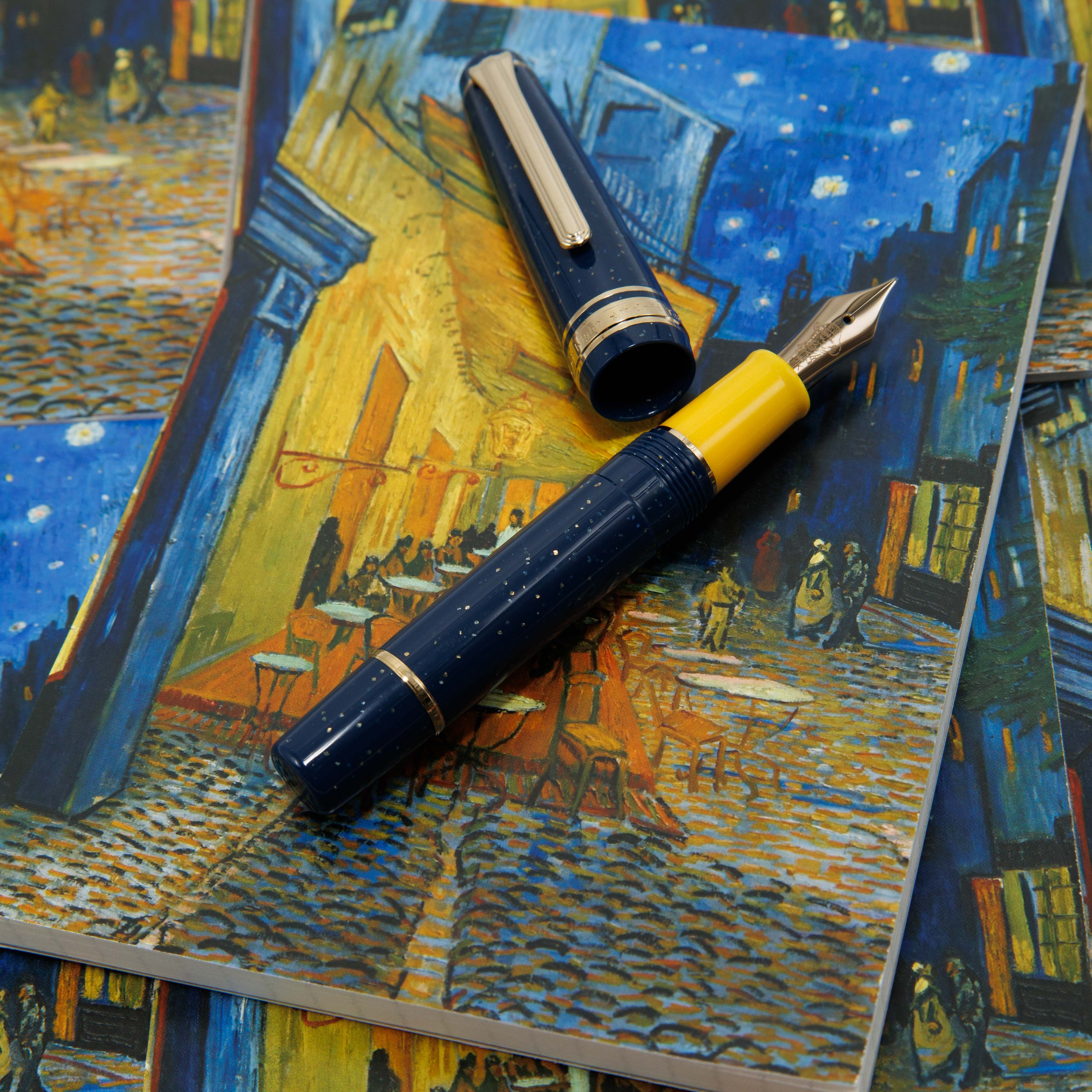 Café Terrace at Night Collection – BUNGUBOX